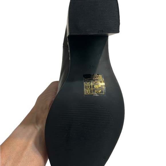 Solsana Black Studded Boots NEW Size 9-9.5 - Picture 2 of 7